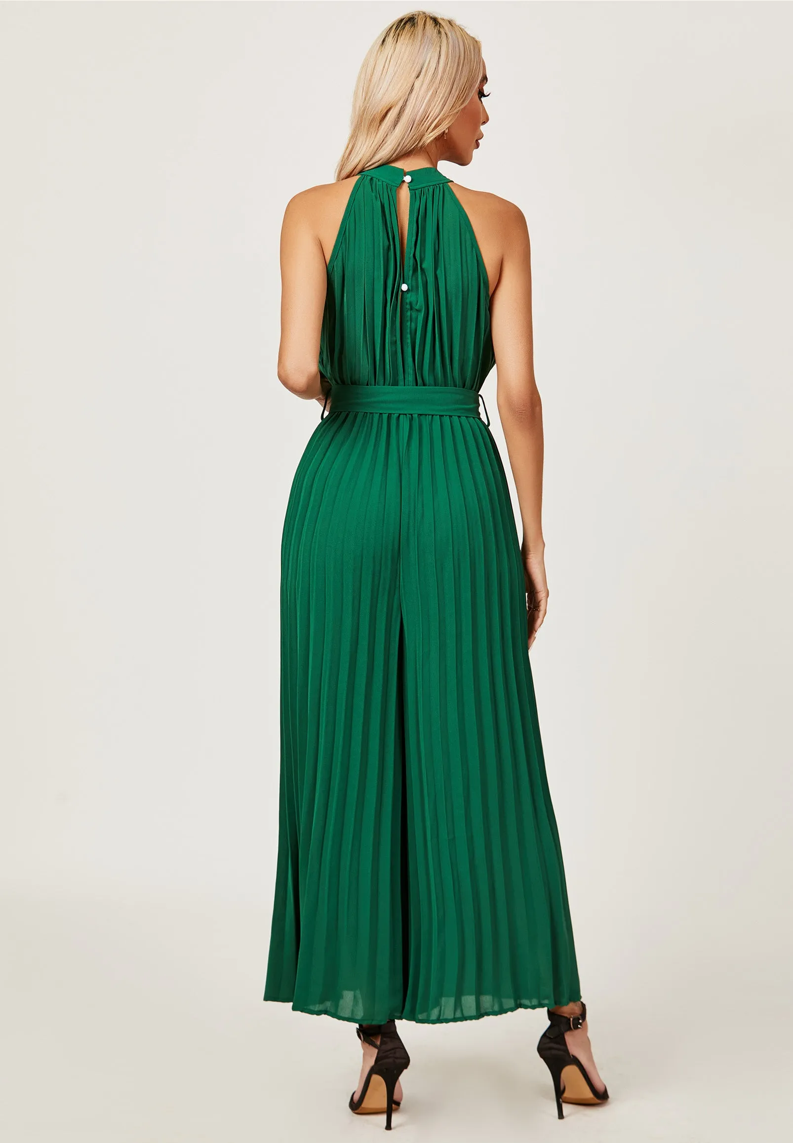 Halter Neck Pleated Jumpsuit In Green